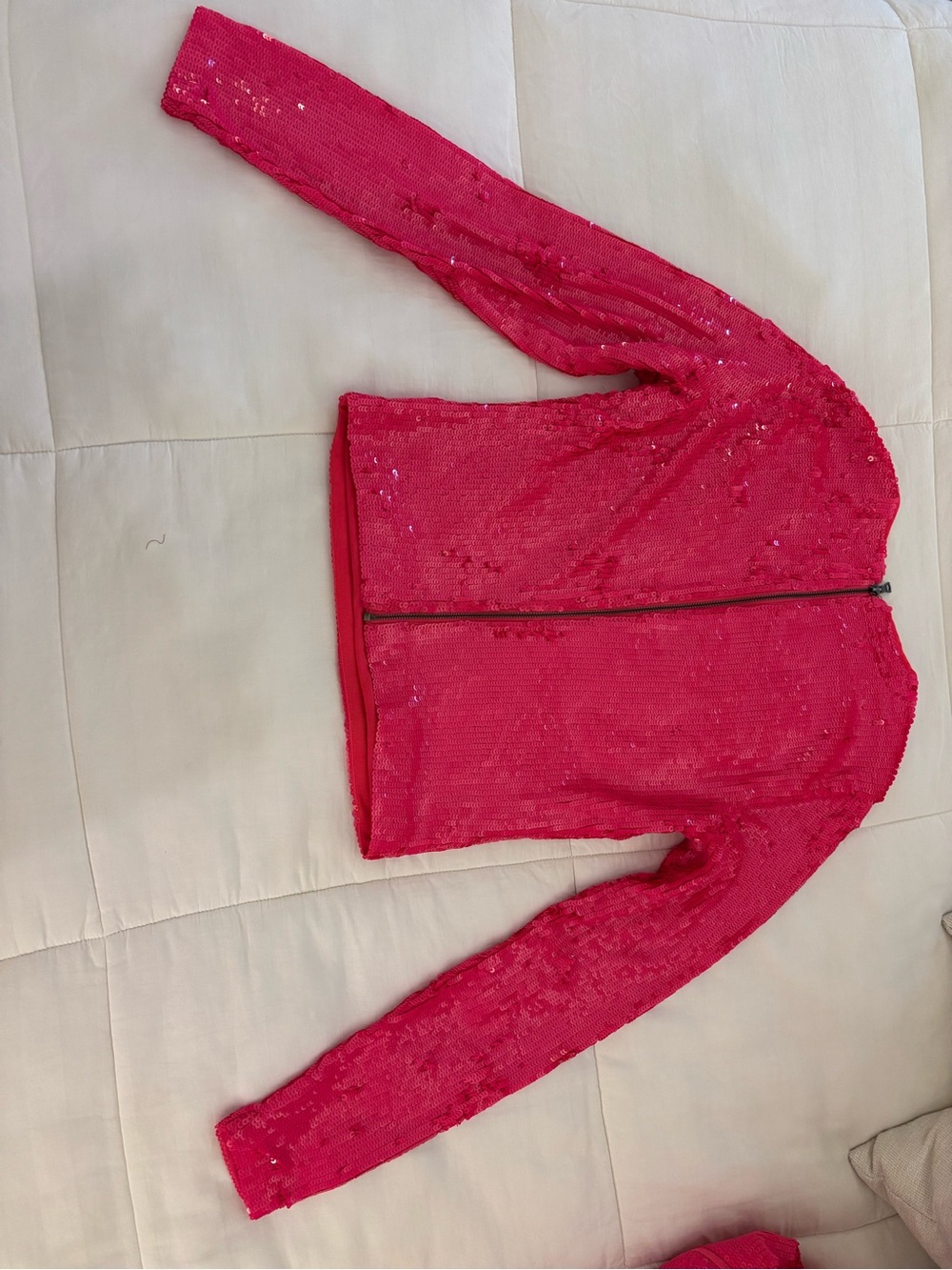 ✨ Alice + Olivia Dylan Sequin Pant & Delaina Sequin Top Set — Wild Pink ✨ - Picture 10 of 11